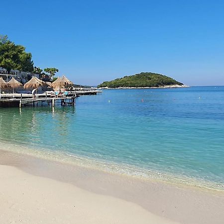 Villa Smeralda Sarande Luaran gambar